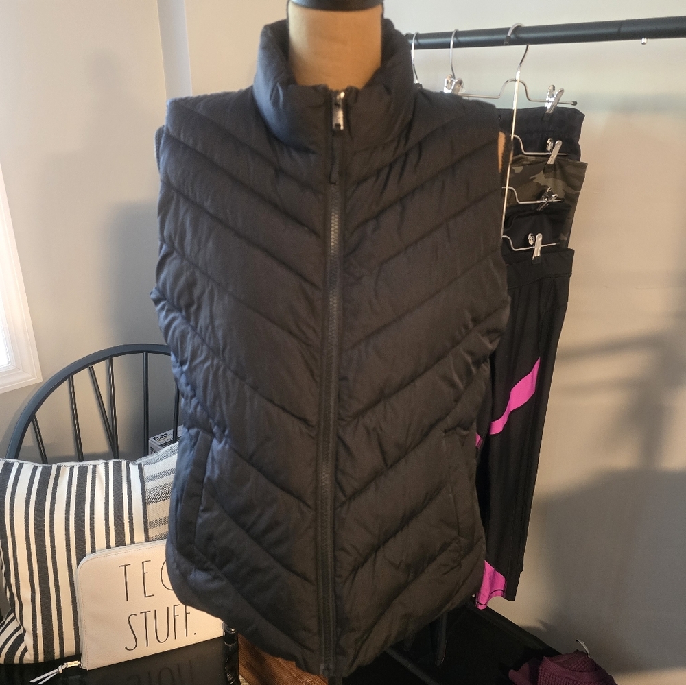 GAP Cold Control Puffer Vest
